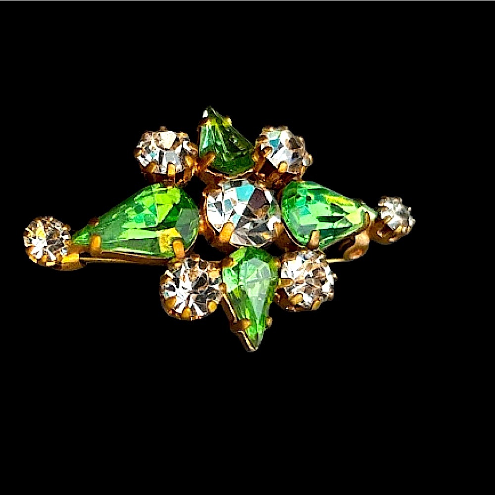 Elegant Venetian Crystal Brooch